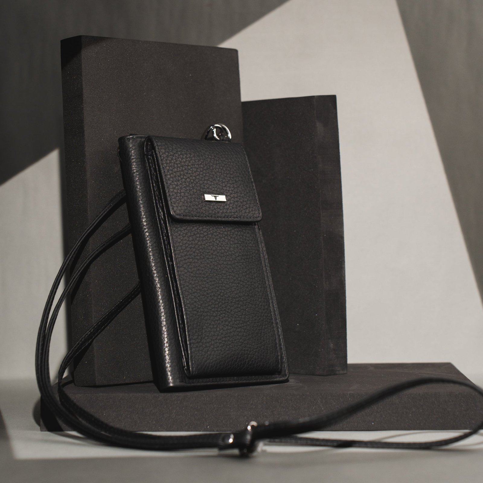 IndiFash Ruby Leather Sling Wallet for Women - Black