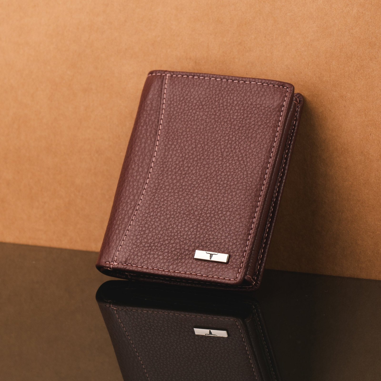 IndiFash Orlando Leather Wallet for Men - Brown