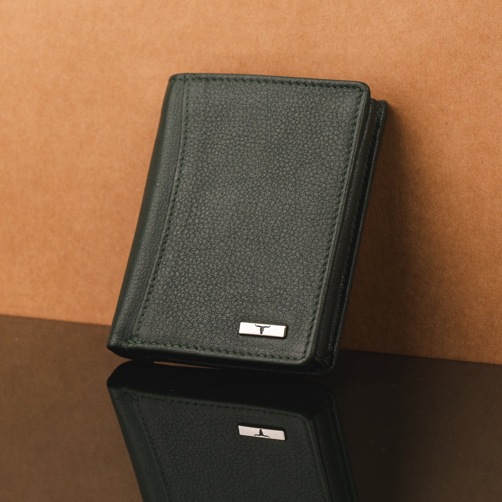 IndiFash Orlando Leather Wallet for Men - Green