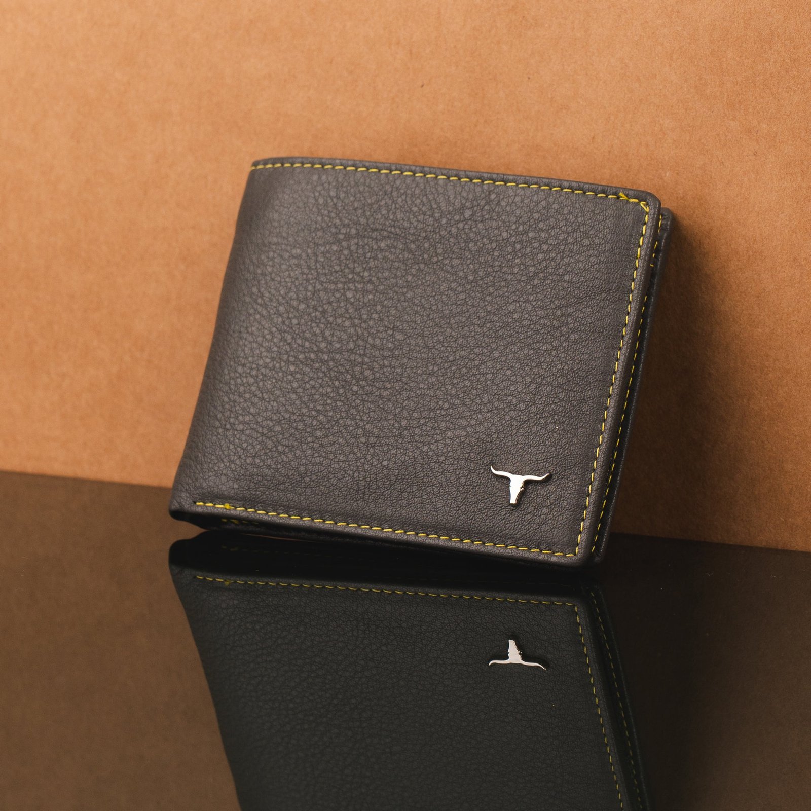 IndiFash Charlie Leather Wallet for Men - Grey