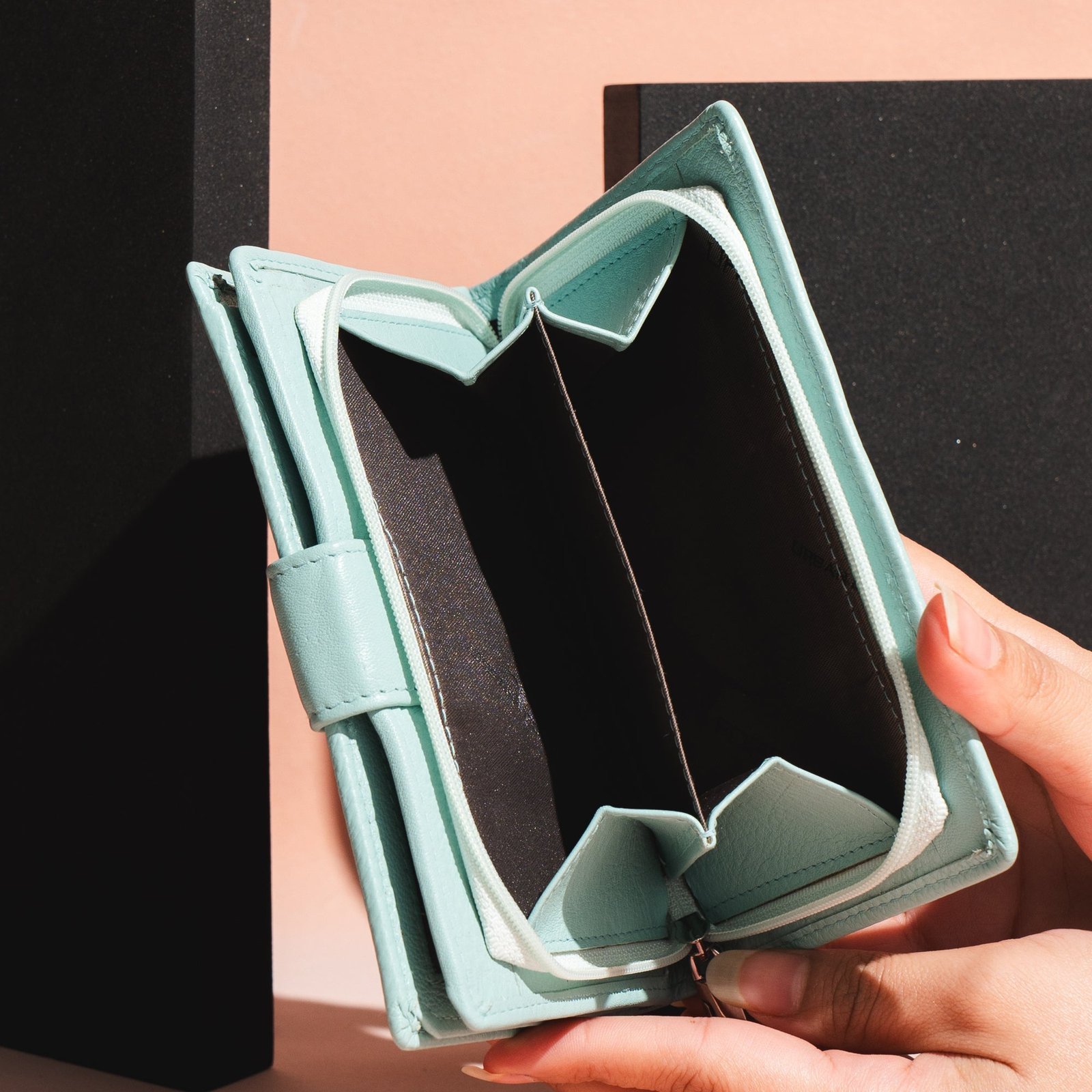 IndiFash Arya Leather Wallet for Women - Rose Pink 5