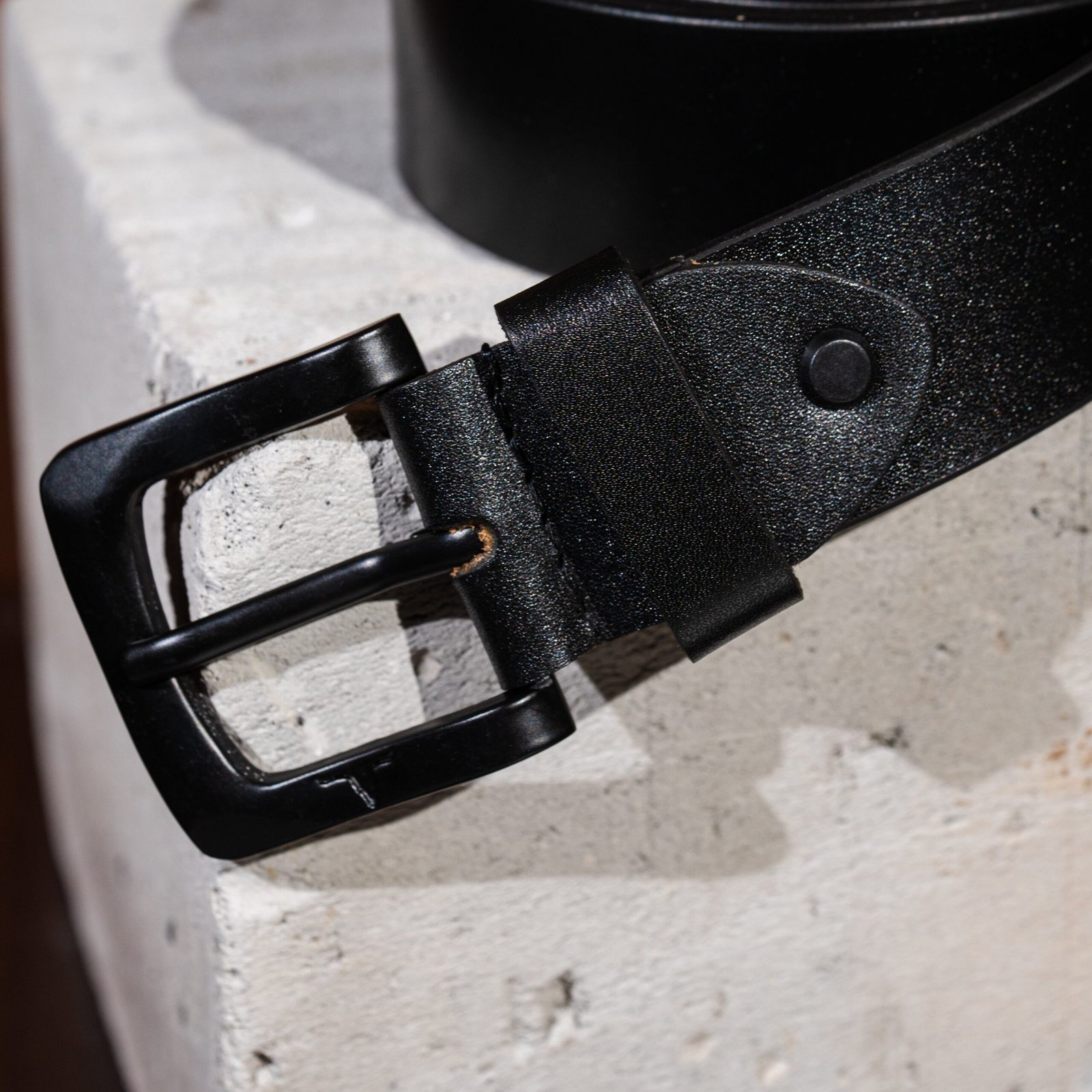 IndiFash Zeke Leather Wallet & Casual Leather Belt Combo Gift Set for Men - Vintage Green/Black 4